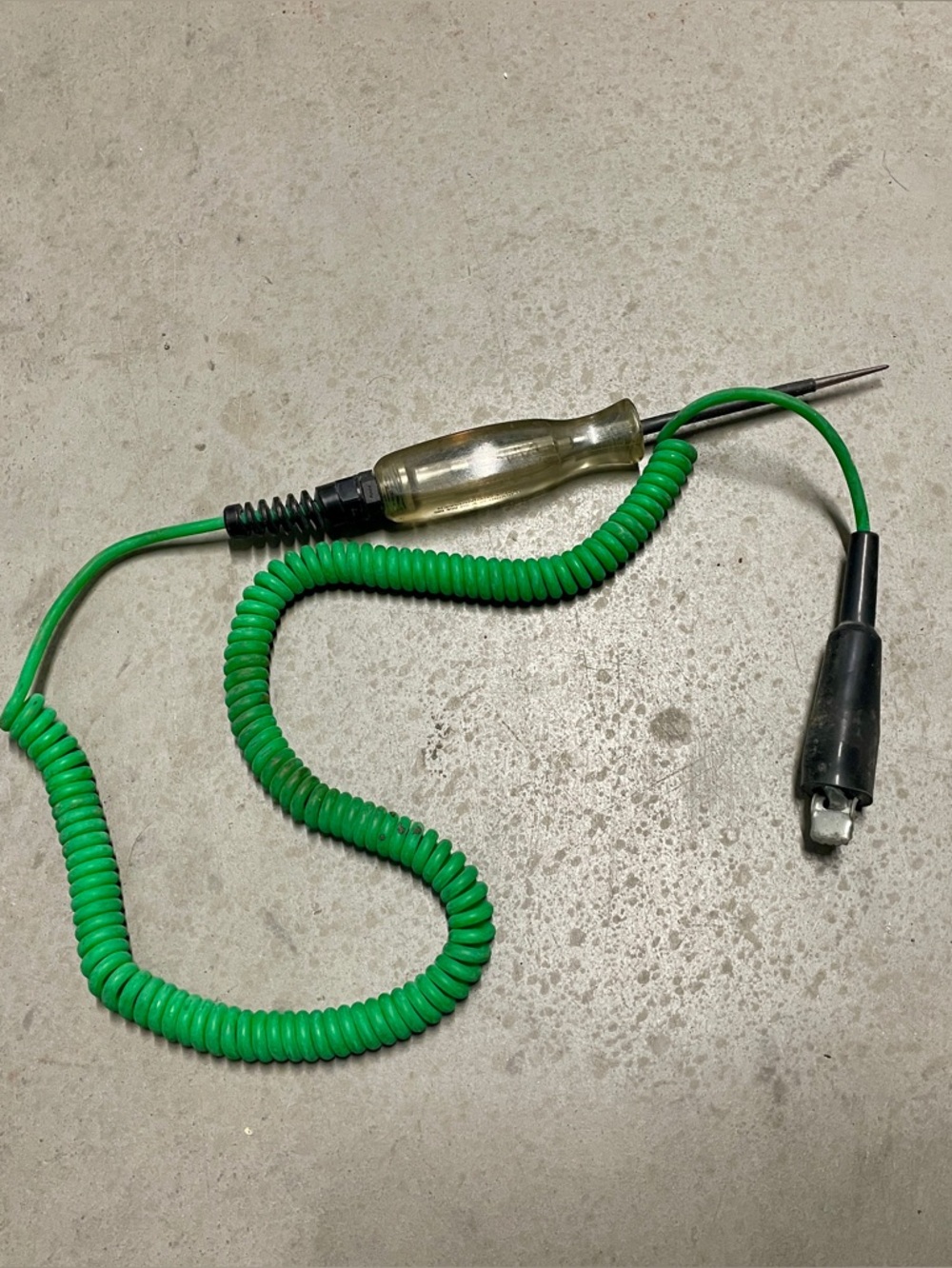 Green Coiled Test Lead with Probe